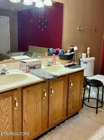 540 Monday Rd, Corryton, TN 37721