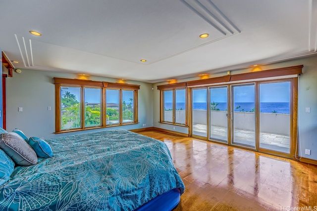 88 Lumahai Street, Honolulu, HI 96825