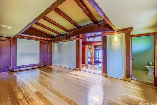 88 Lumahai Street, Honolulu, HI 96825