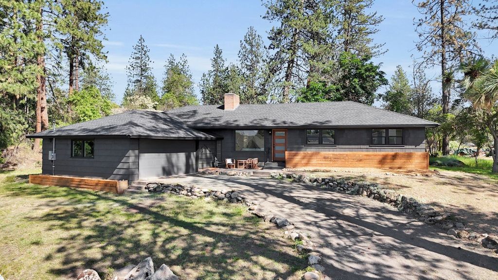 525 S Granite Dr, Spokane Valley, WA 99212