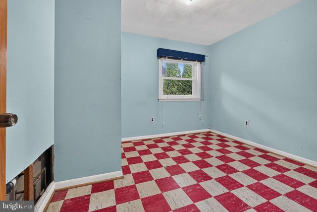 921 MAPLE AVE, Rockville, MD 20851