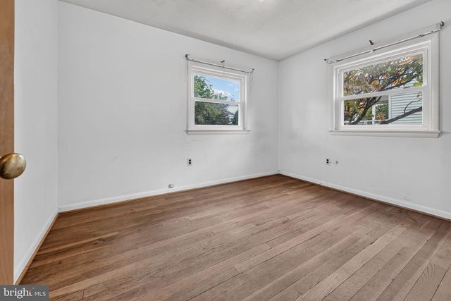 921 MAPLE AVE, Rockville, MD 20851