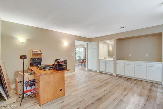 2408 El Cortez Avenue, Las Vegas, NV 89102