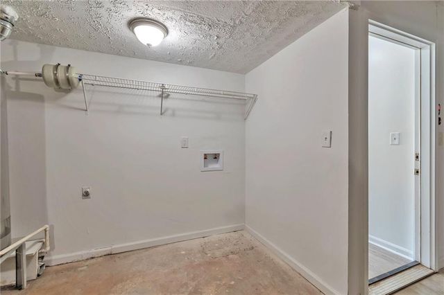 5350 Rockbridge Road, Stone Mountain, GA 30088