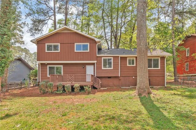 5350 Rockbridge Road, Stone Mountain, GA 30088
