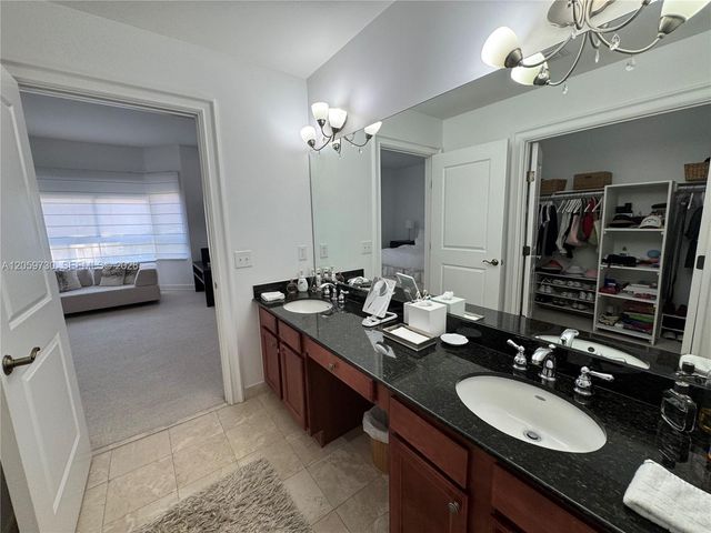 16100 Emerald Estates Drive 278, Weston, FL 33331