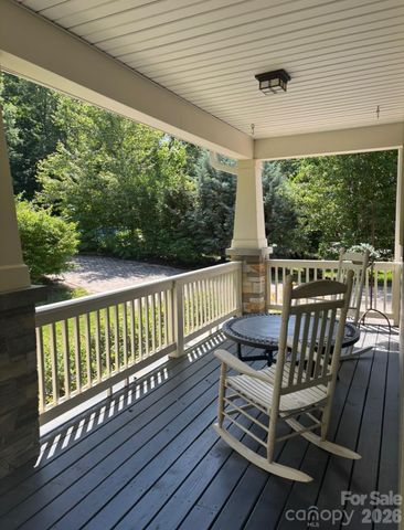 33 Gray Duster Circle, Biltmore Lake, NC 28715