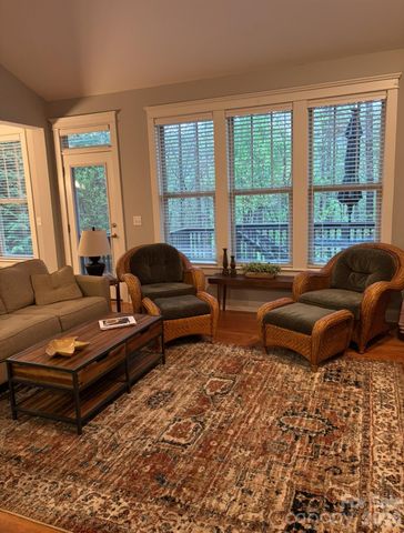 33 Gray Duster Circle, Biltmore Lake, NC 28715