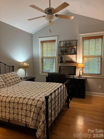 33 Gray Duster Circle, Biltmore Lake, NC 28715