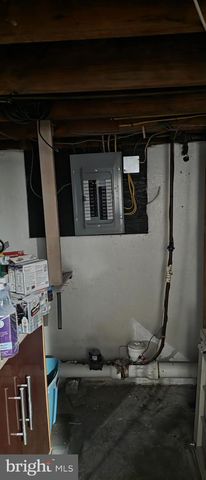 1819 COUNTY HOUSE RD, Woodbury, NJ 08096