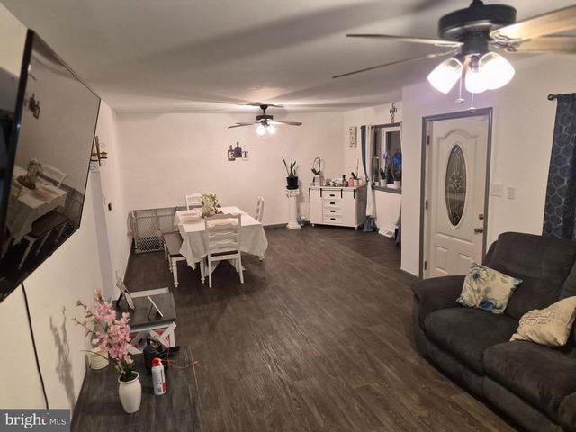 1819 COUNTY HOUSE RD, Woodbury, NJ 08096