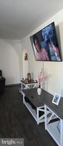 1819 COUNTY HOUSE RD, Woodbury, NJ 08096