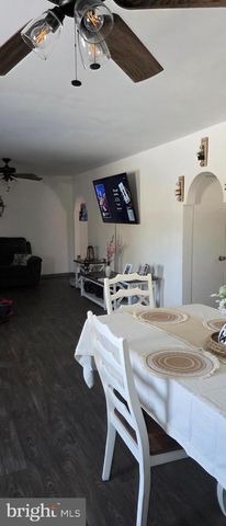 1819 COUNTY HOUSE RD, Woodbury, NJ 08096