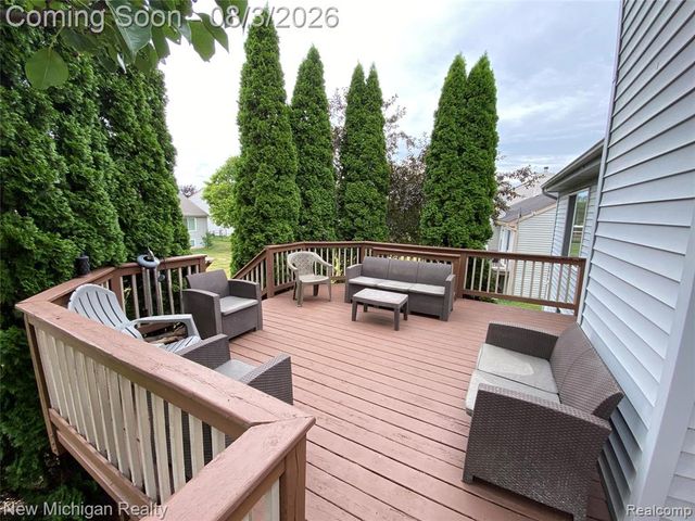 3373 Herrington Drive, Holly, MI 48442