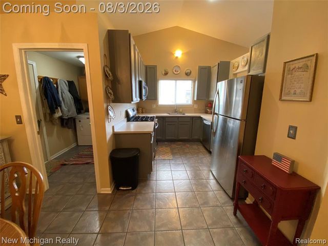 3373 Herrington Drive, Holly, MI 48442