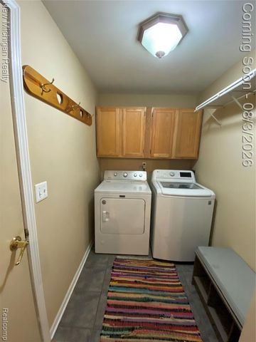 3373 Herrington Drive, Holly, MI 48442