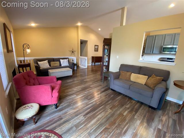 3373 Herrington Drive, Holly, MI 48442