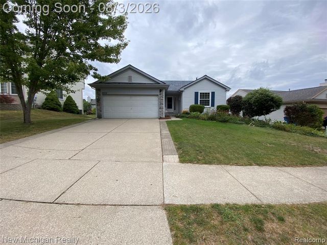 3373 Herrington Drive, Holly, MI 48442