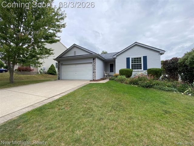 3373 Herrington Drive, Holly, MI 48442