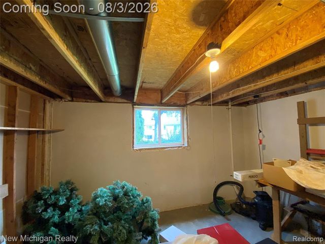 3373 Herrington Drive, Holly, MI 48442