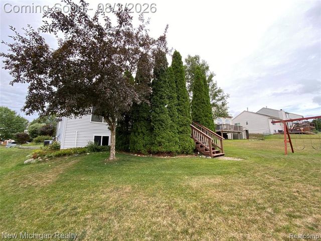 3373 Herrington Drive, Holly, MI 48442