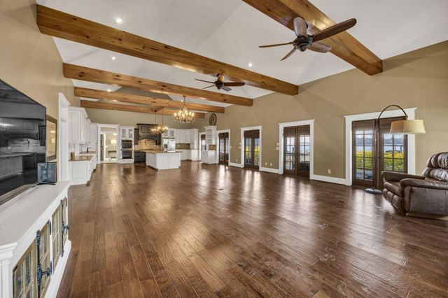 1527 Quail Trail, Manning, SC 29102