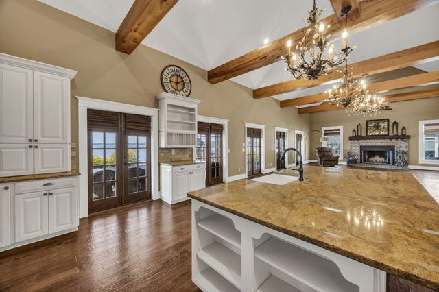 1527 Quail Trail, Manning, SC 29102