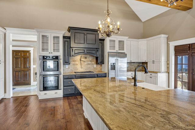 1527 Quail Trail, Manning, SC 29102