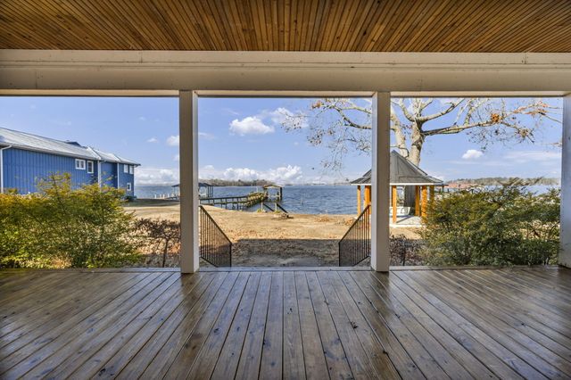 1527 Quail Trail, Manning, SC 29102