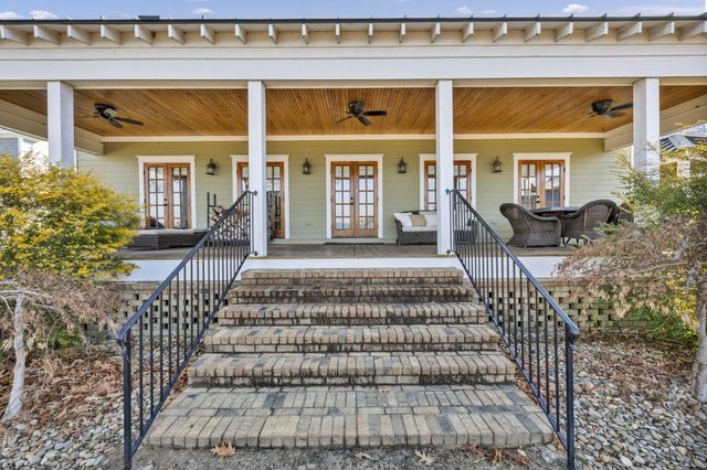 1527 Quail Trail, Manning, SC 29102