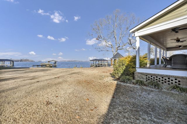 1527 Quail Trail, Manning, SC 29102