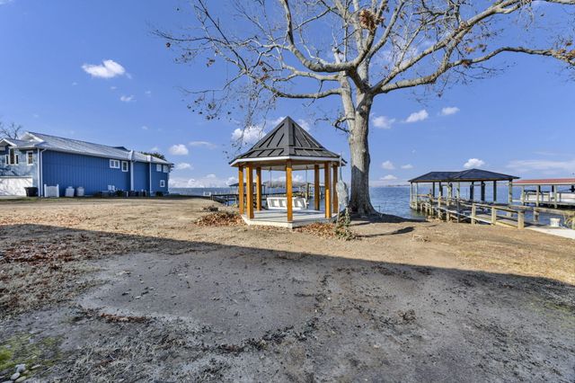 1527 Quail Trail, Manning, SC 29102