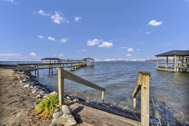 1527 Quail Trail, Manning, SC 29102