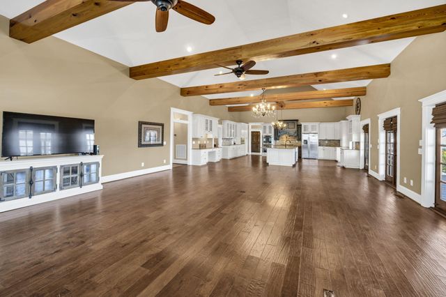 1527 Quail Trail, Manning, SC 29102