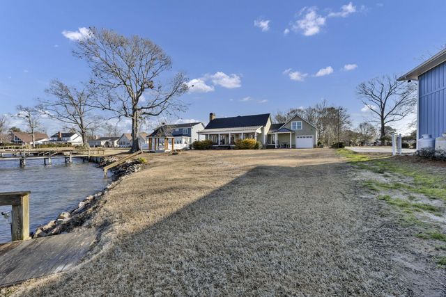 1527 Quail Trail, Manning, SC 29102