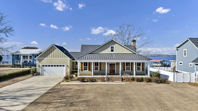 1527 Quail Trail, Manning, SC 29102