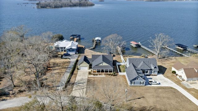 1527 Quail Trail, Manning, SC 29102