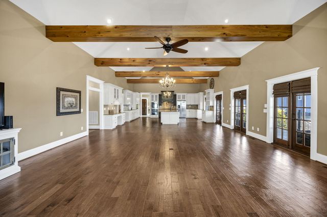 1527 Quail Trail, Manning, SC 29102