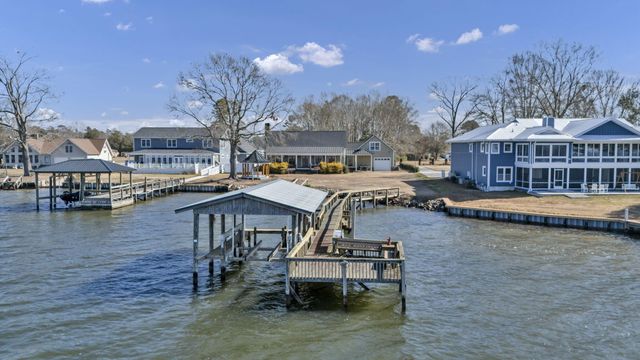 1527 Quail Trail, Manning, SC 29102