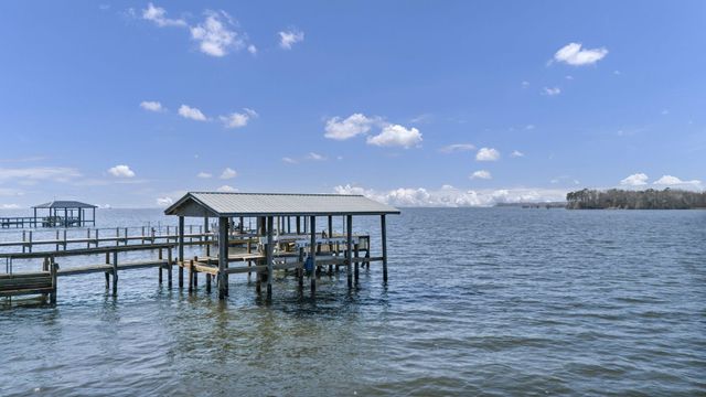 1527 Quail Trail, Manning, SC 29102