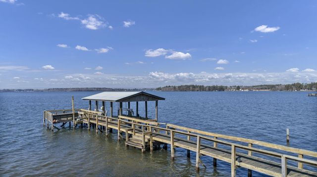 1527 Quail Trail, Manning, SC 29102