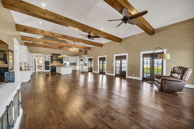 1527 Quail Trail, Manning, SC 29102