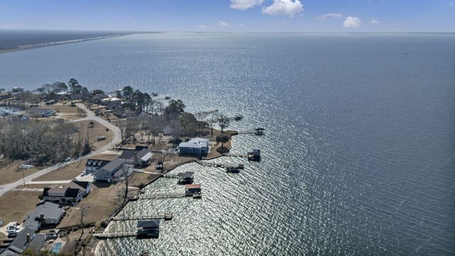 1527 Quail Trail, Manning, SC 29102