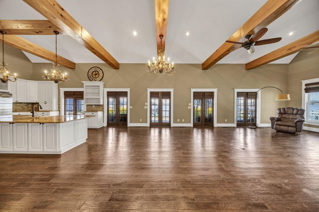 1527 Quail Trail, Manning, SC 29102