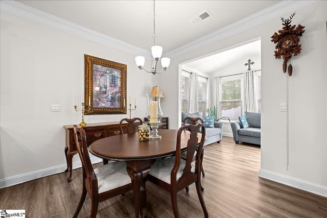 424 Raleighwood Lane, Simpsonville, SC 29681