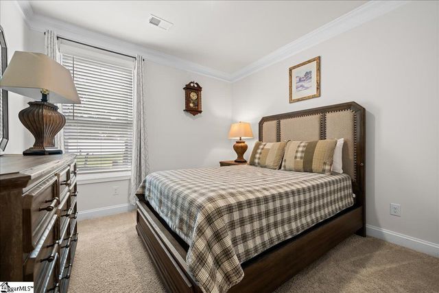 424 Raleighwood Lane, Simpsonville, SC 29681