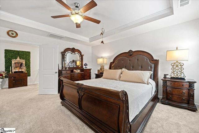 424 Raleighwood Lane, Simpsonville, SC 29681