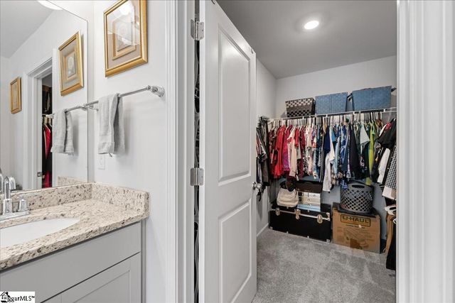 424 Raleighwood Lane, Simpsonville, SC 29681