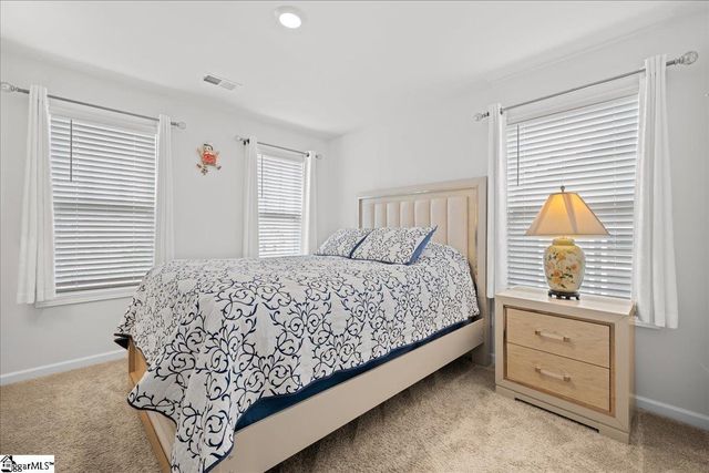 424 Raleighwood Lane, Simpsonville, SC 29681