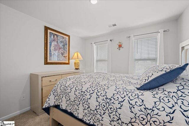424 Raleighwood Lane, Simpsonville, SC 29681